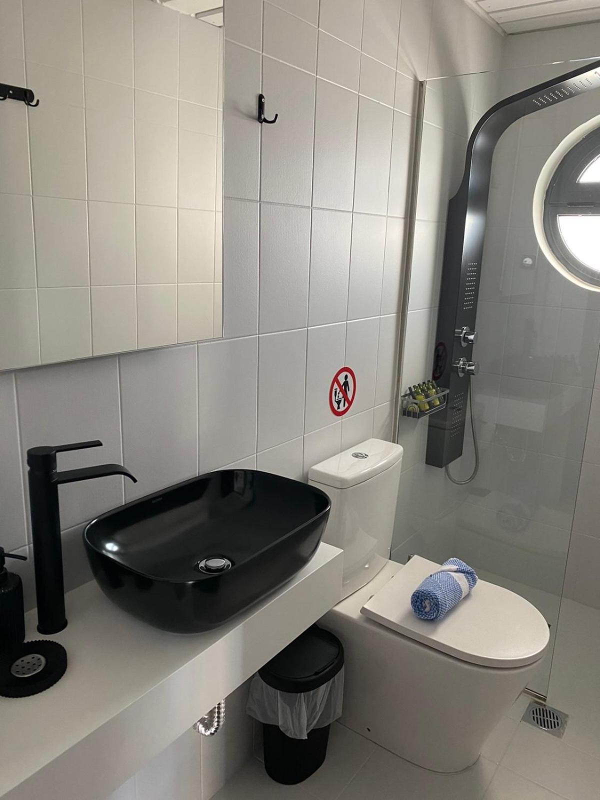 Airport Luxury Stay Artémida Eksteriør bilde